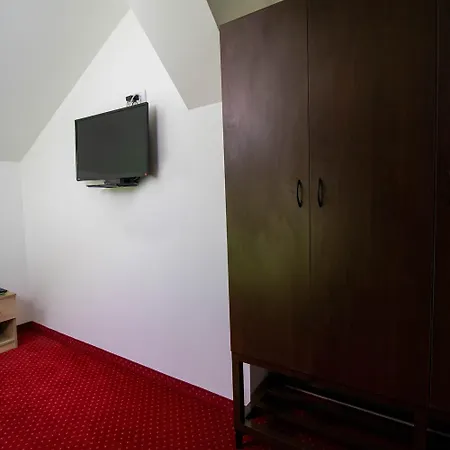 Hostel Aurora *