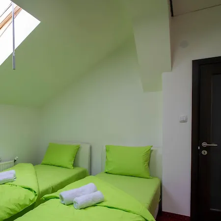 Hostel Aurora *